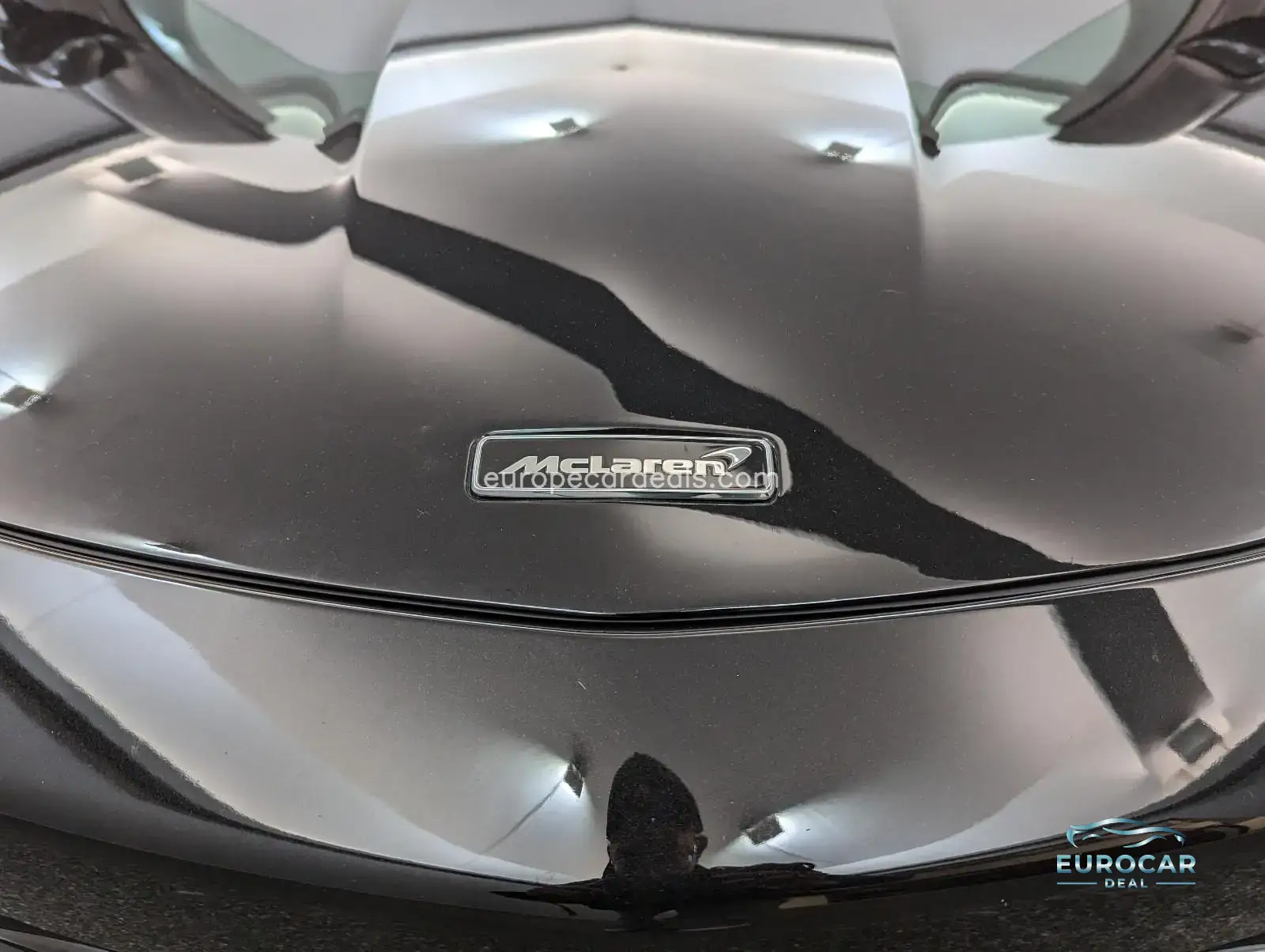 McLaren GT