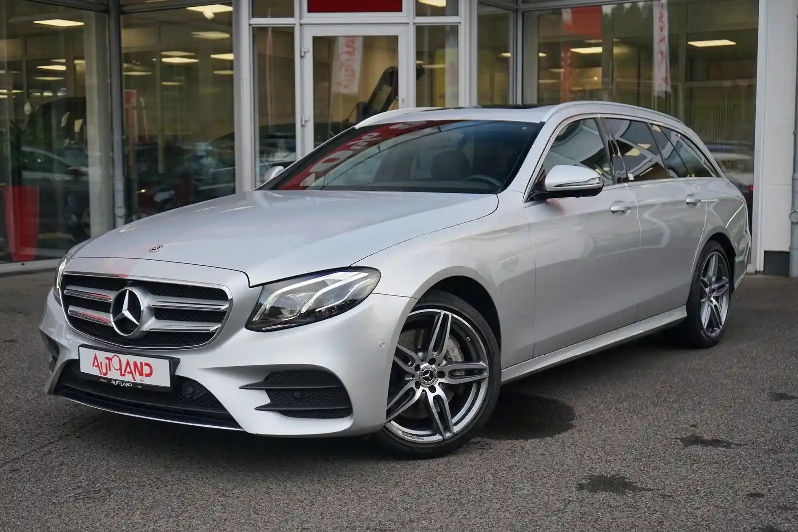 Mercedes-Benz E 200