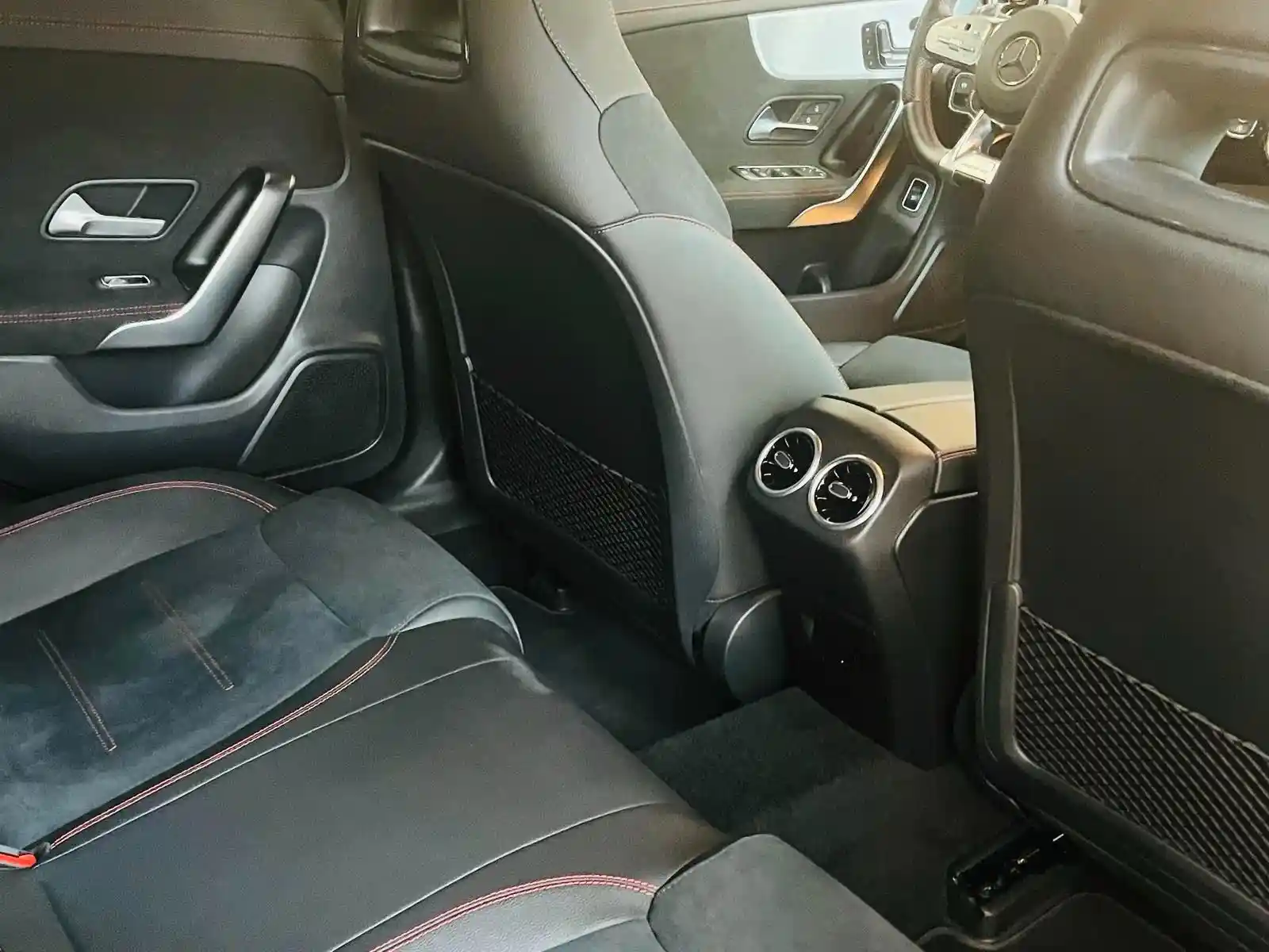Mercedes-Benz CLA 35 AMG