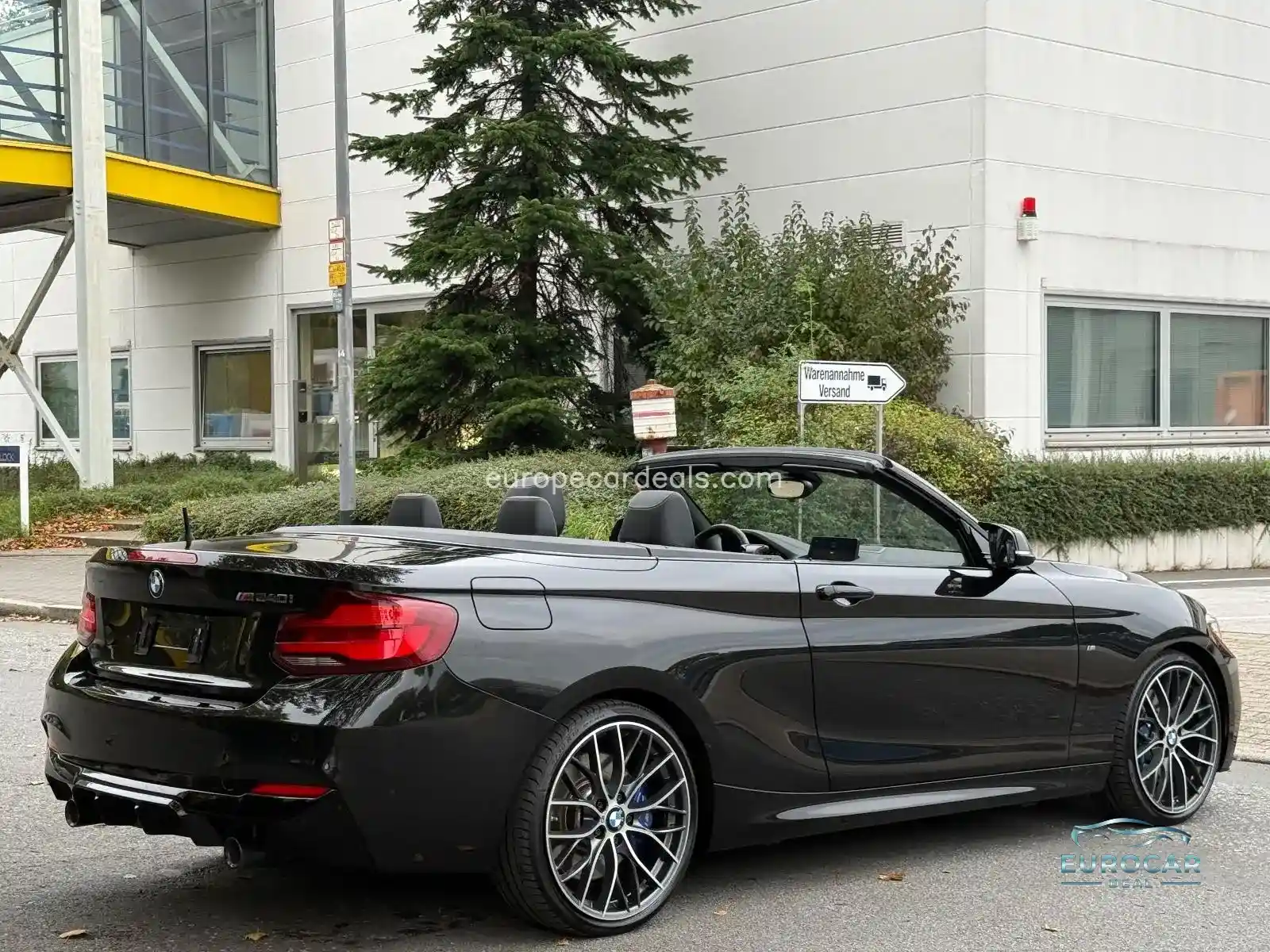 BMW M240i