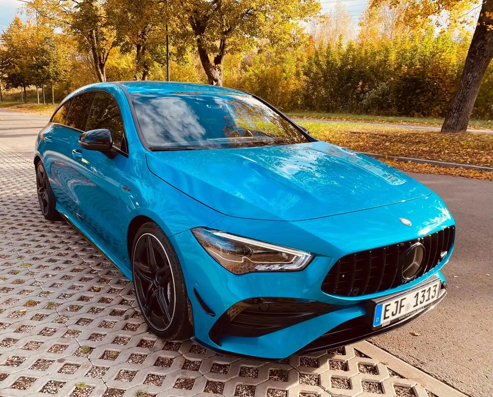 Mercedes-Benz CLA 35 AMG Shooting Brake