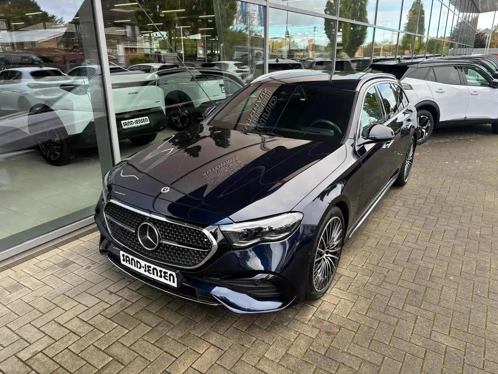 Mercedes-Benz E 220