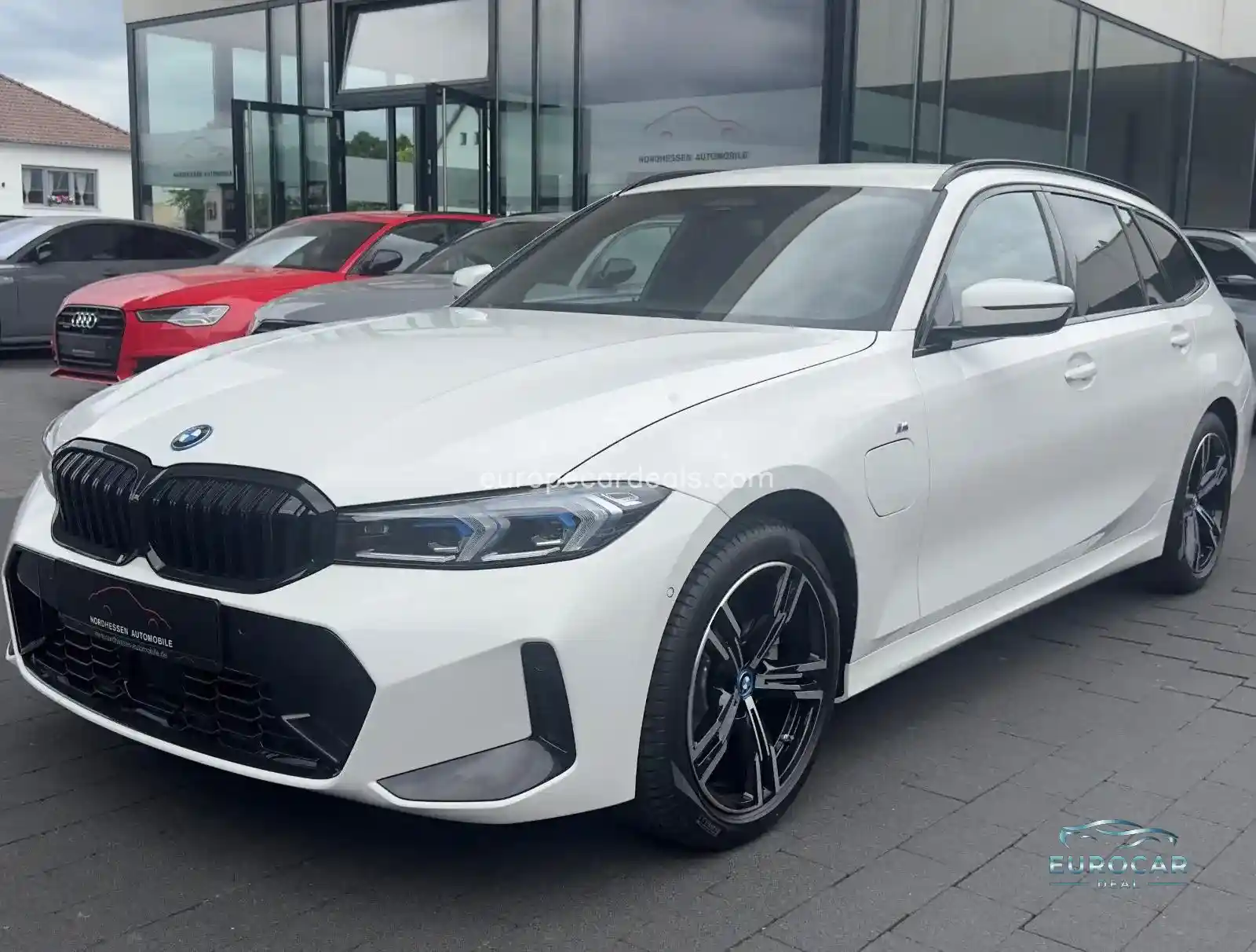 BMW 330