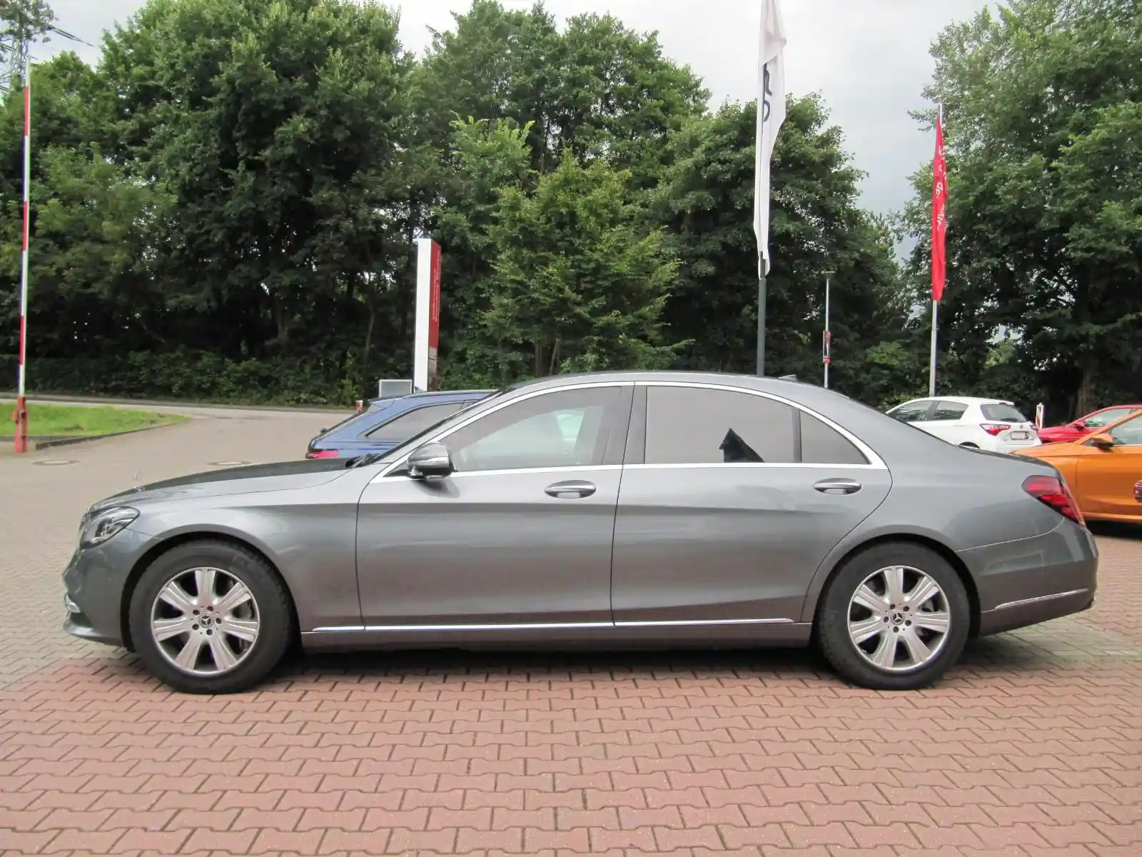 Mercedes-Benz S 600