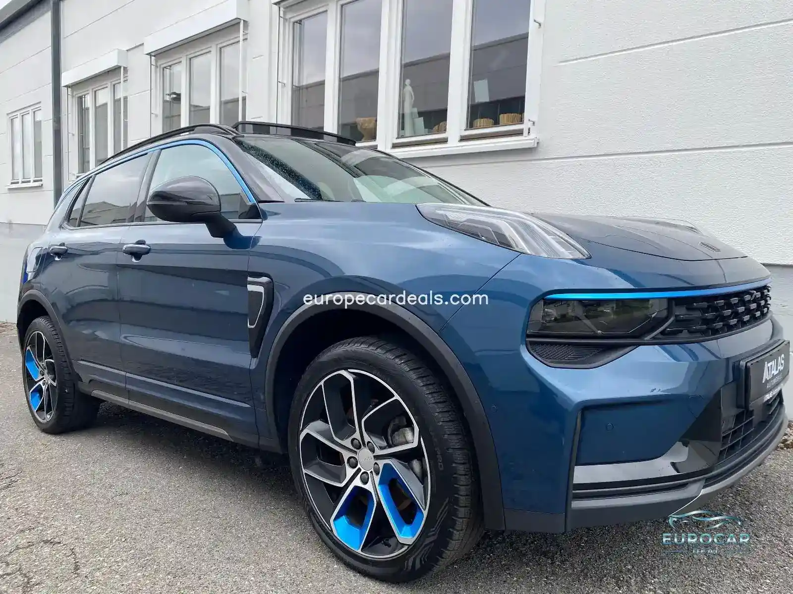 Lynk&Co 01