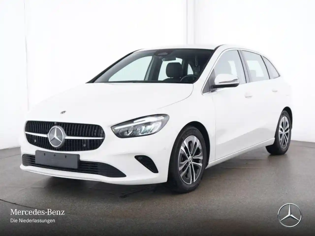 Mercedes-Benz B 180