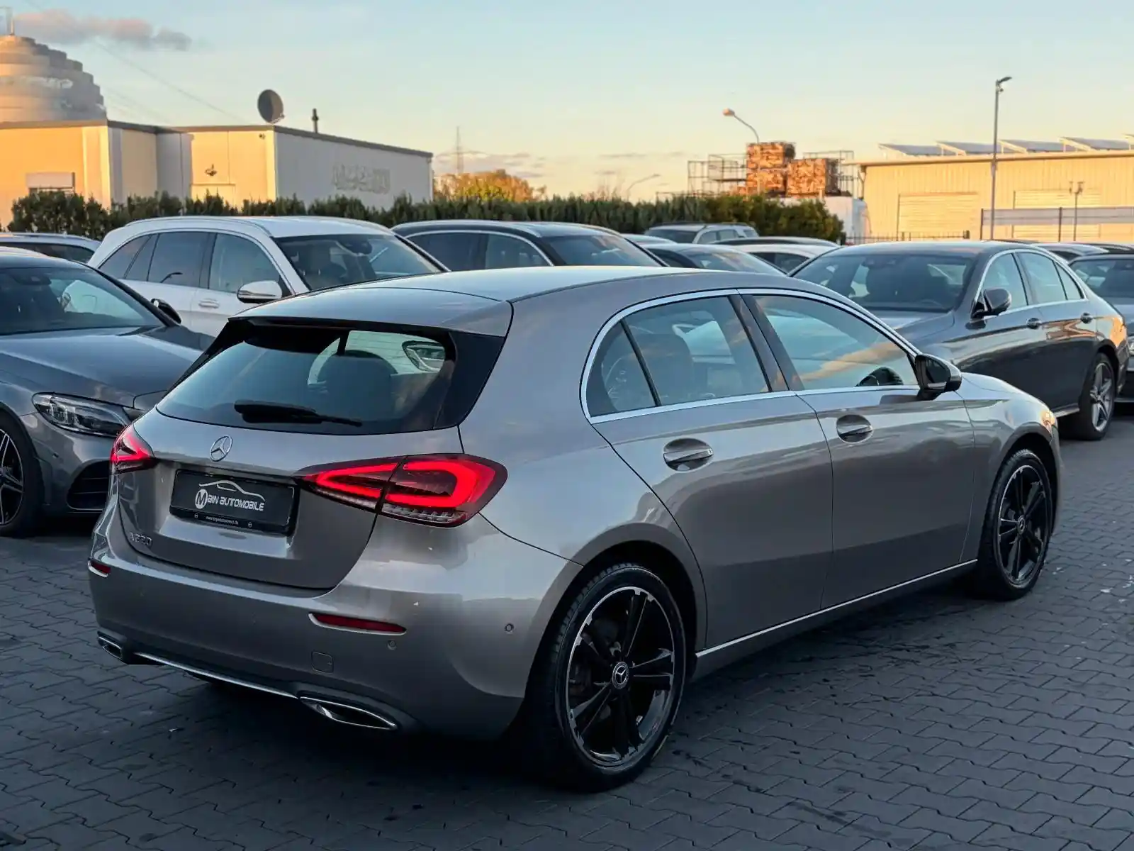 Mercedes-Benz A 220