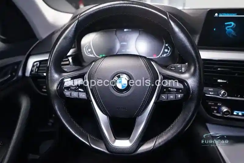 BMW 530