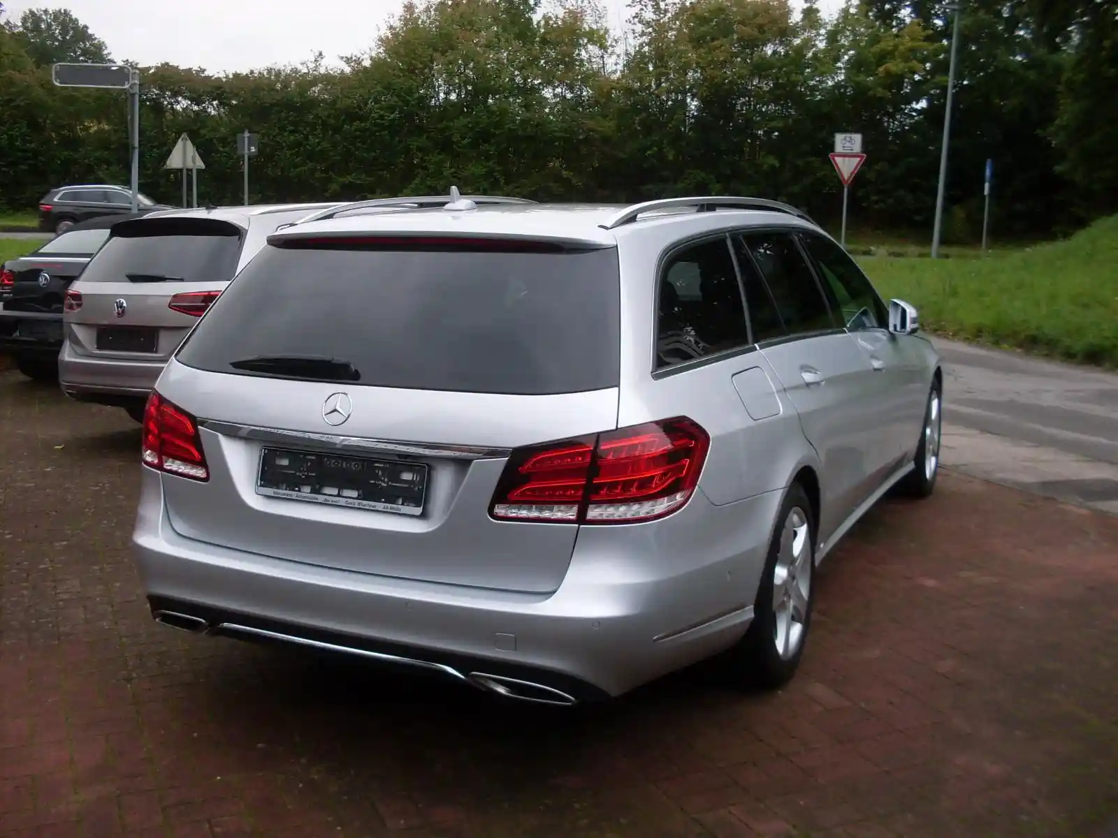 Mercedes-Benz E 250