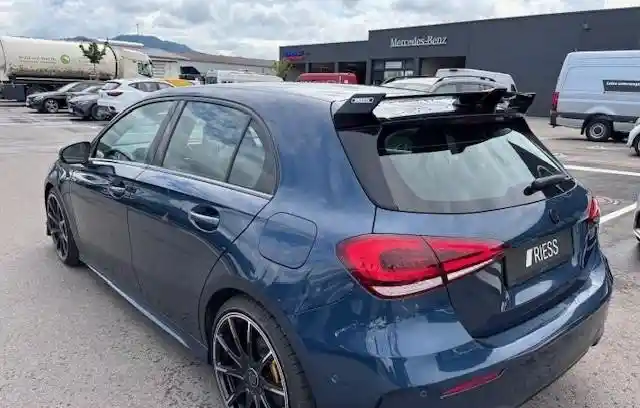 Mercedes-Benz A 180
