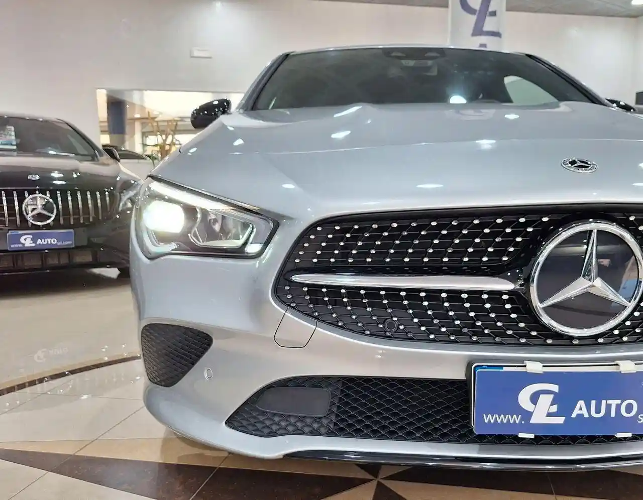 Mercedes-Benz CLA 200