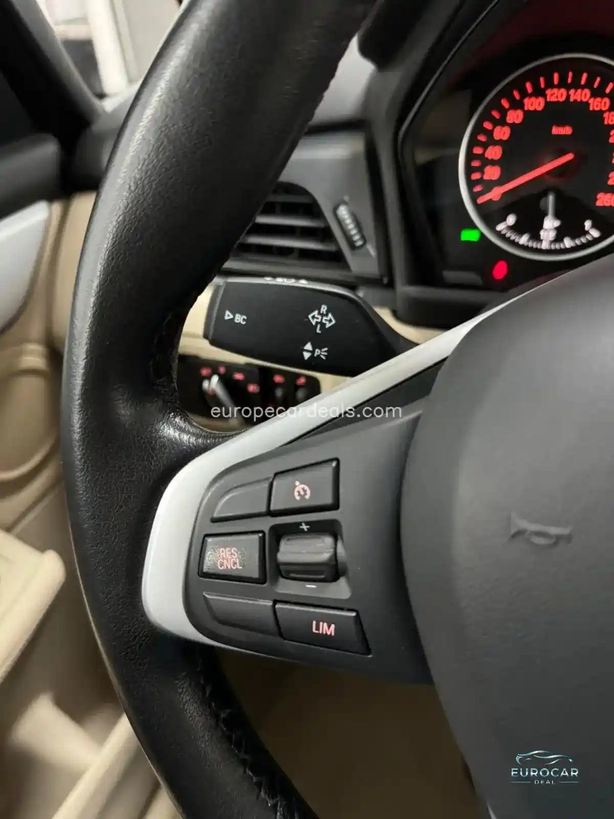BMW 225
