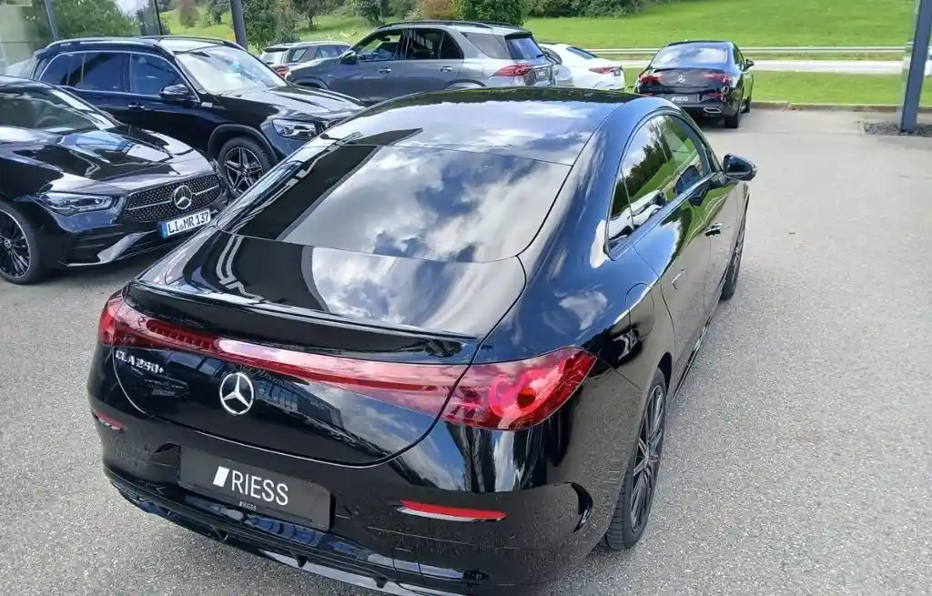 Mercedes-Benz CLA 250