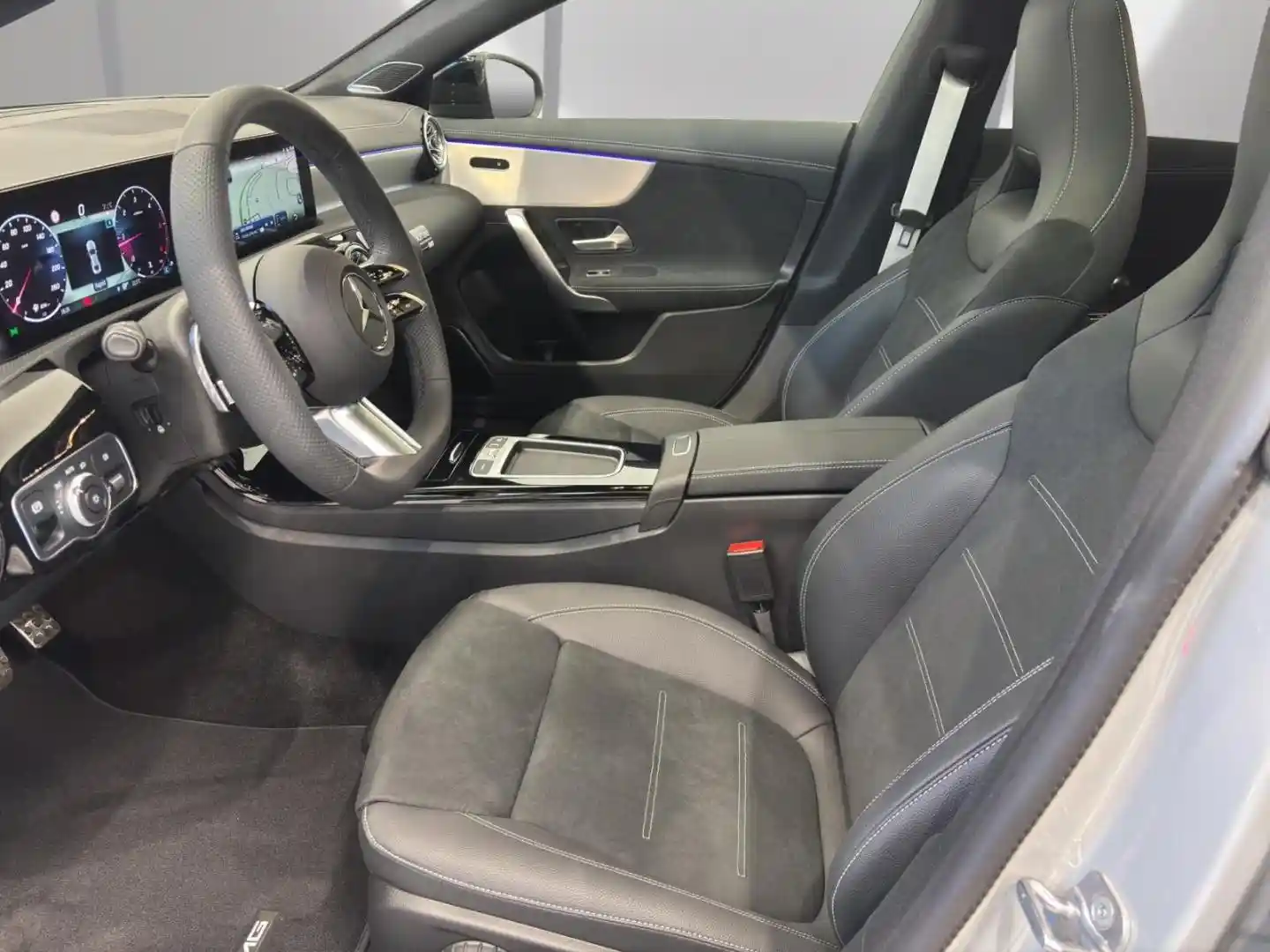 Mercedes-Benz CLA 220