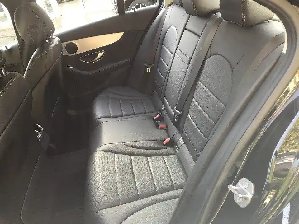 Mercedes-Benz C 180