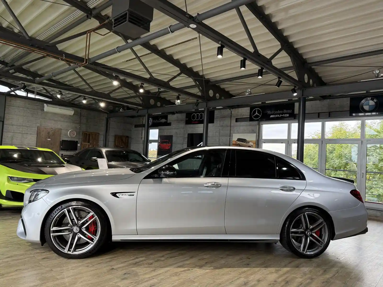 Mercedes-Benz E 63 AMG