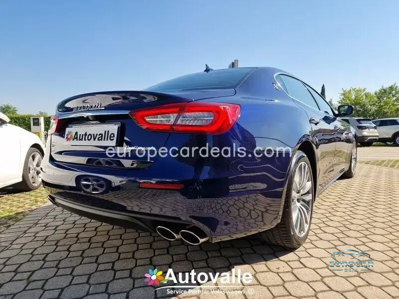 Maserati Quattroporte