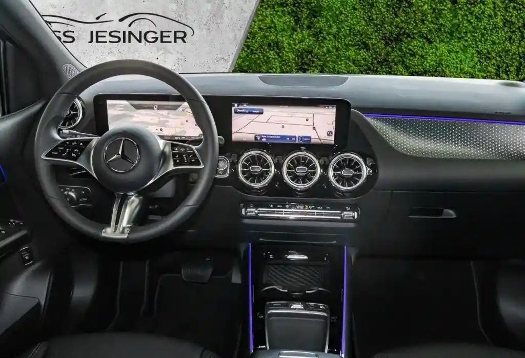 Mercedes-Benz B 220