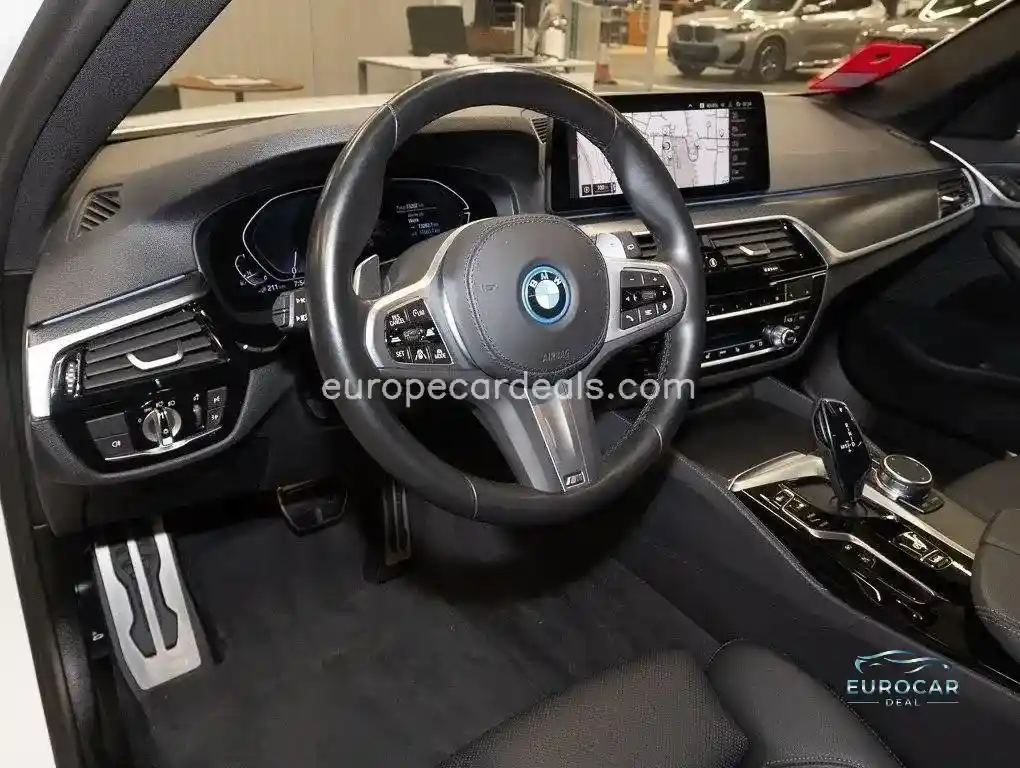 BMW 530