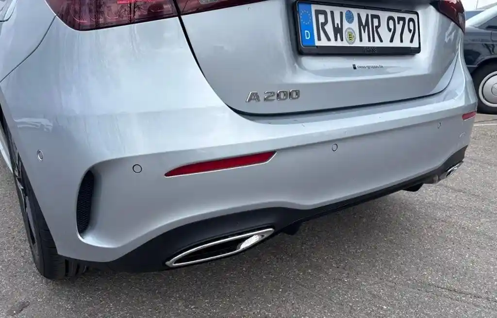 Mercedes-Benz A 200