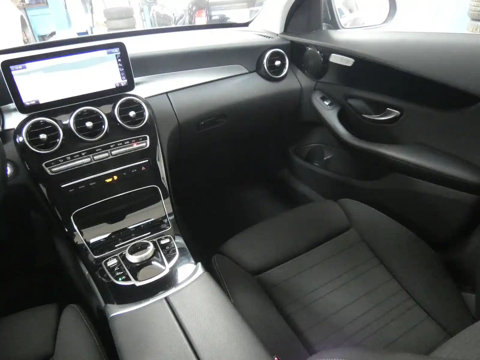 Mercedes-Benz C 200