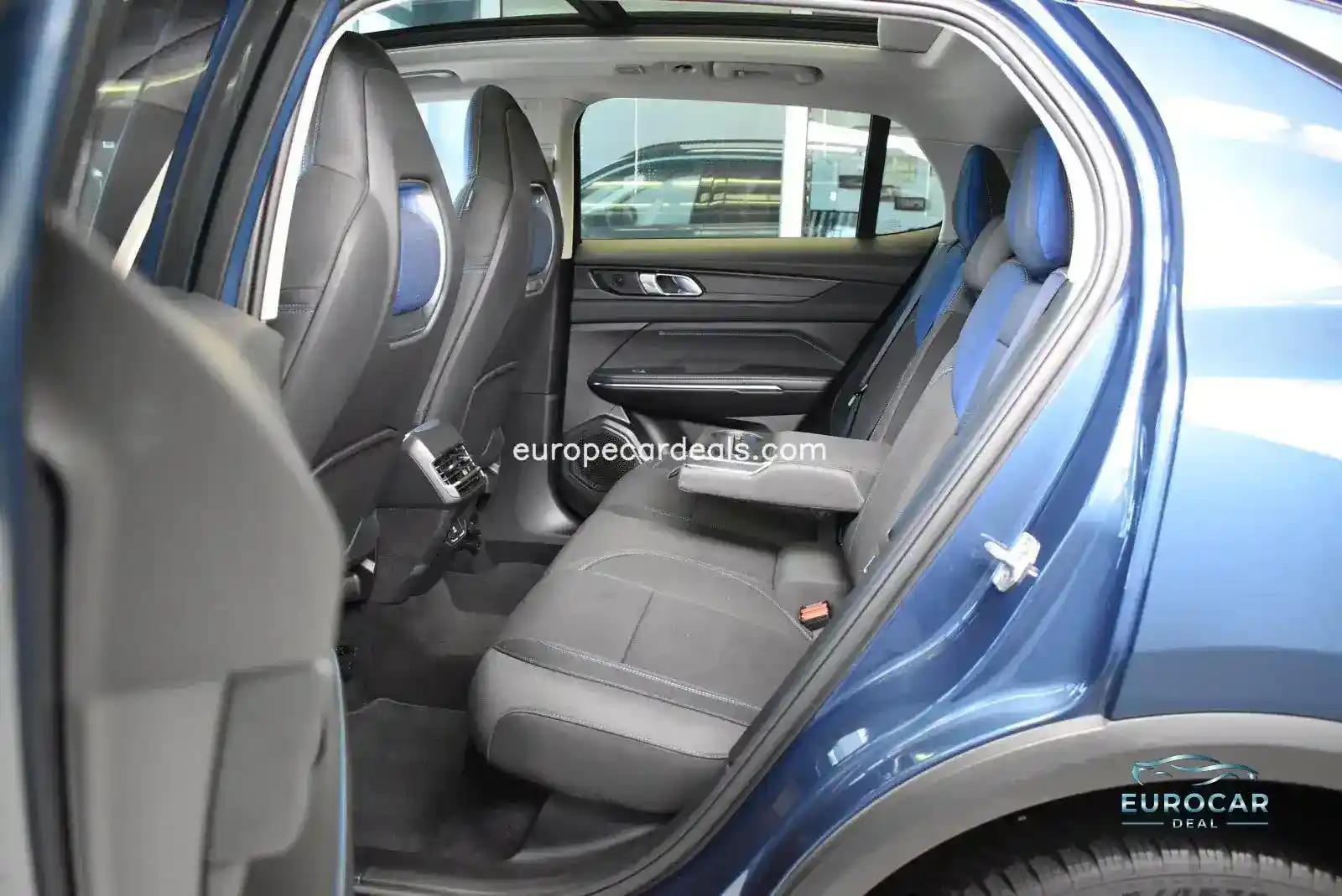 Lynk&Co 01