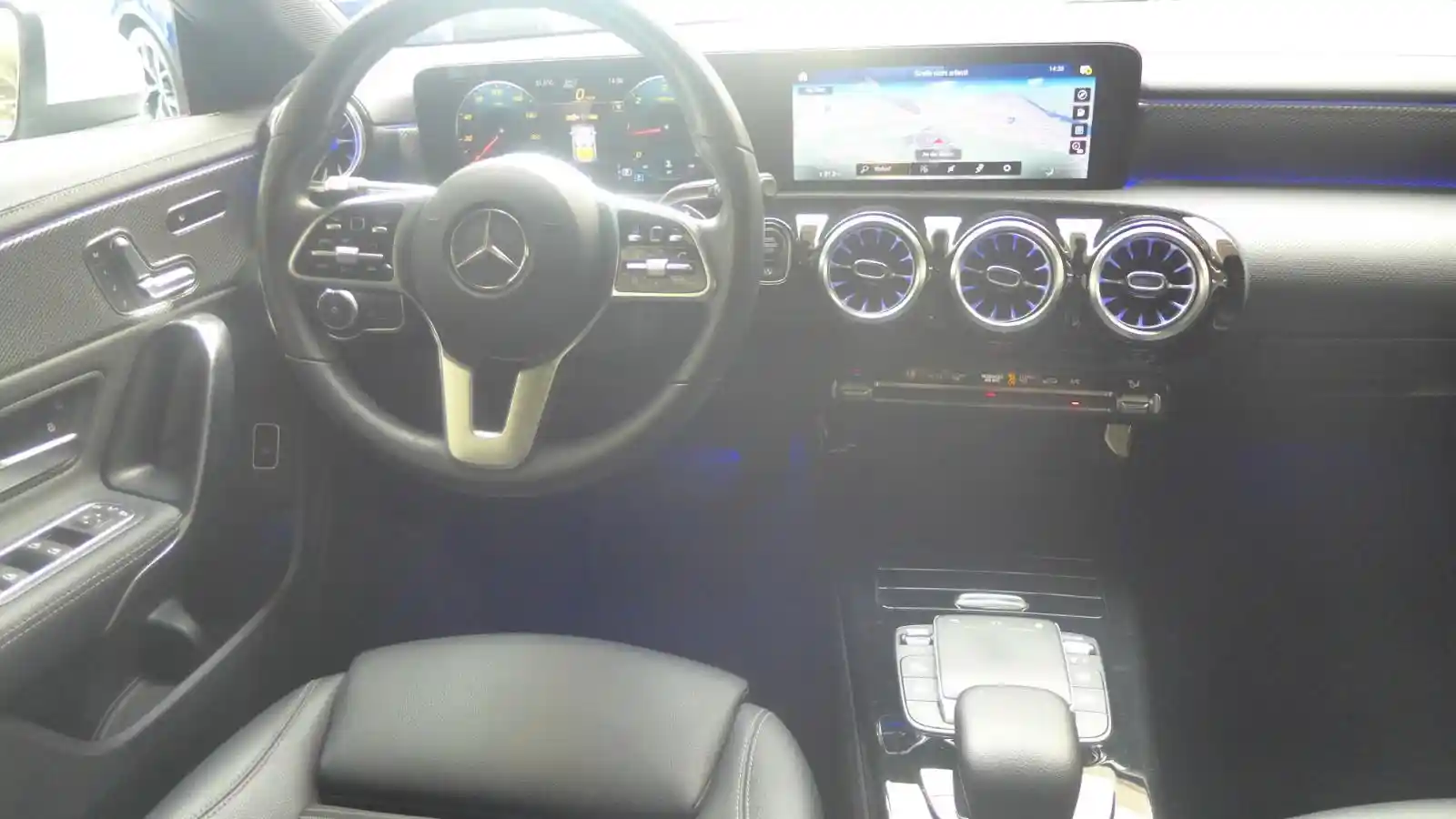 Mercedes-Benz CLA 180