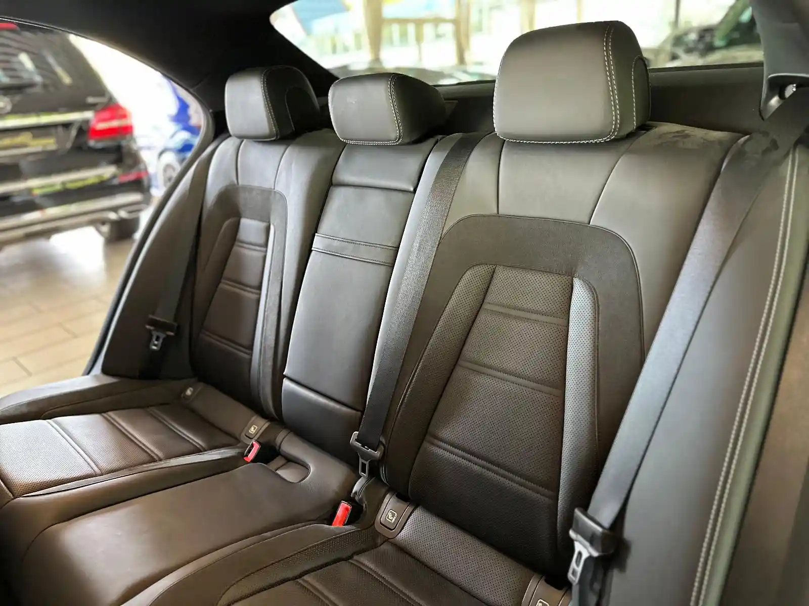 Mercedes-Benz E 63 AMG