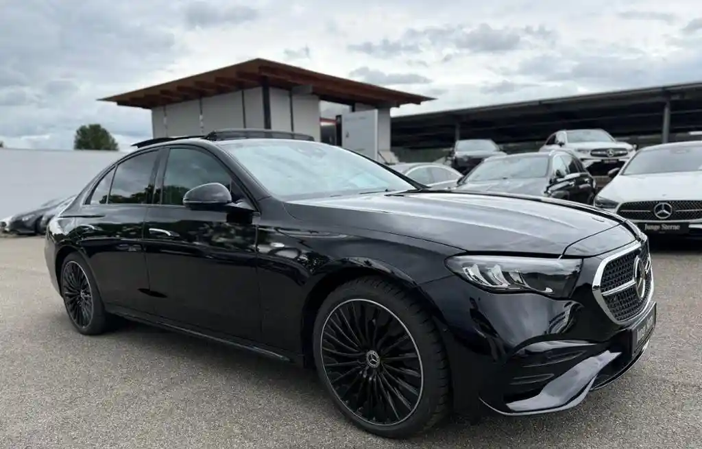 Mercedes-Benz E 300