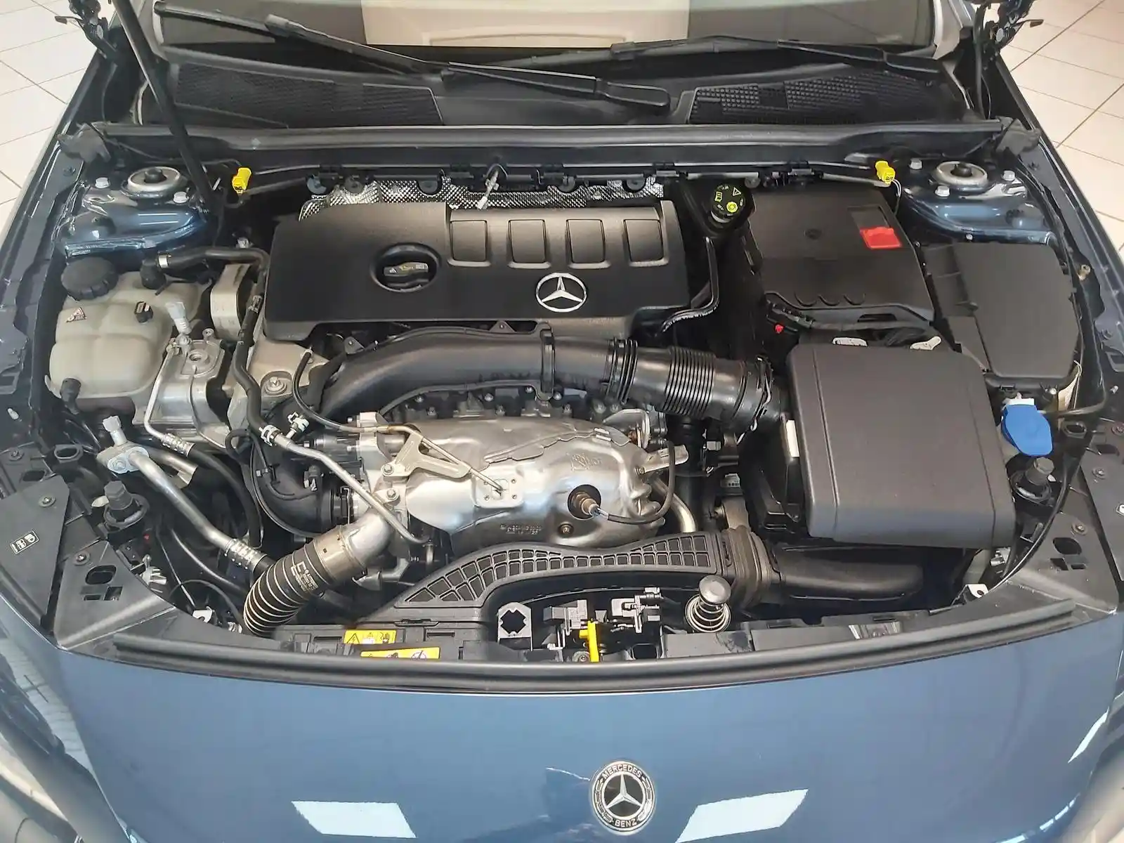 Mercedes-Benz A 220