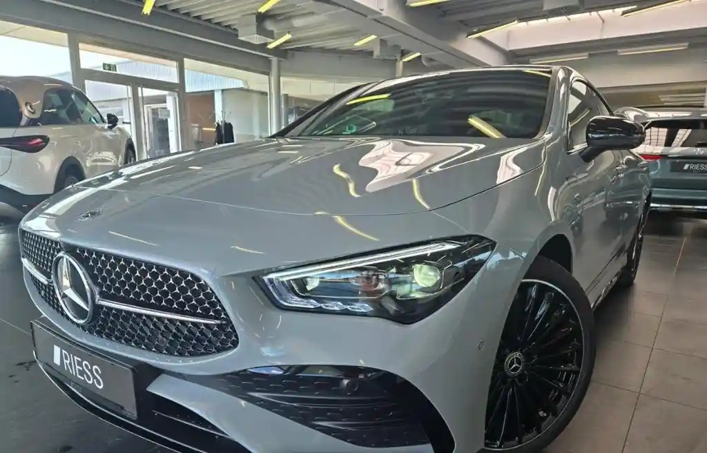 Mercedes-Benz CLA 250