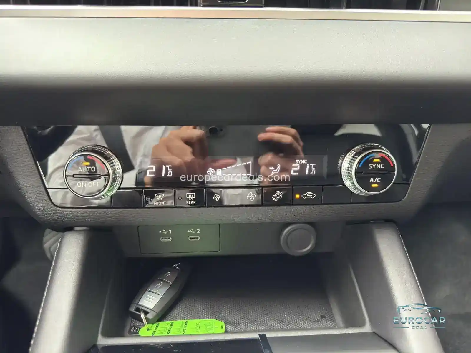 Mitsubishi Plug-in Hybrid Outlander