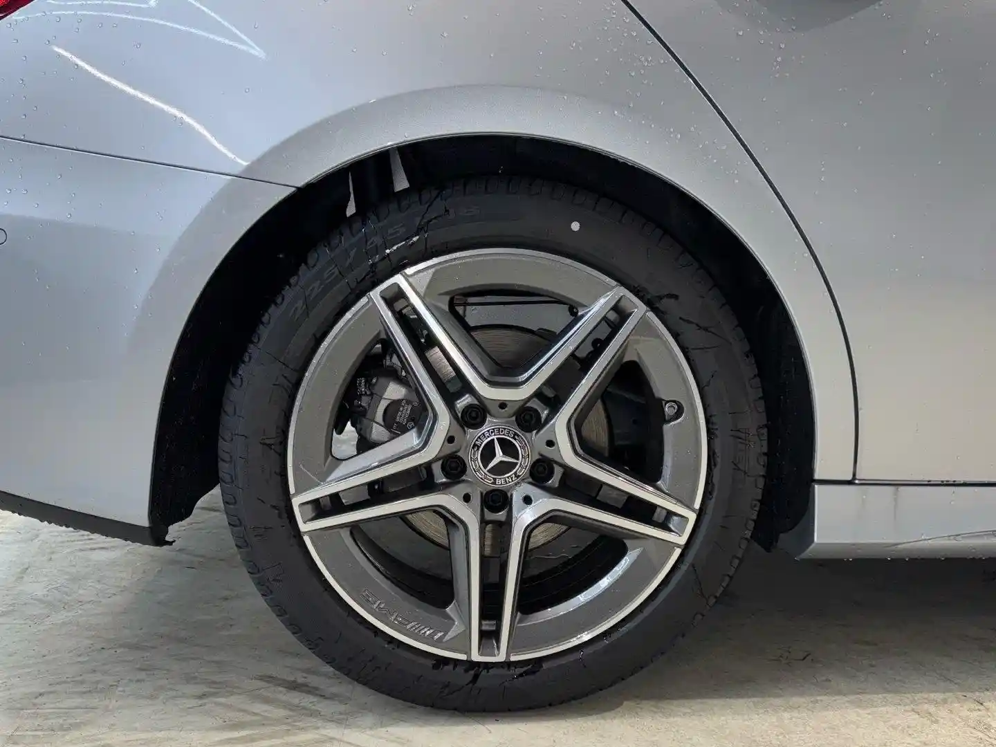Mercedes-Benz A 200
