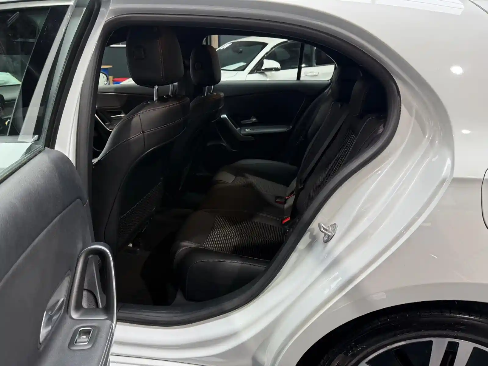 Mercedes-Benz A 200