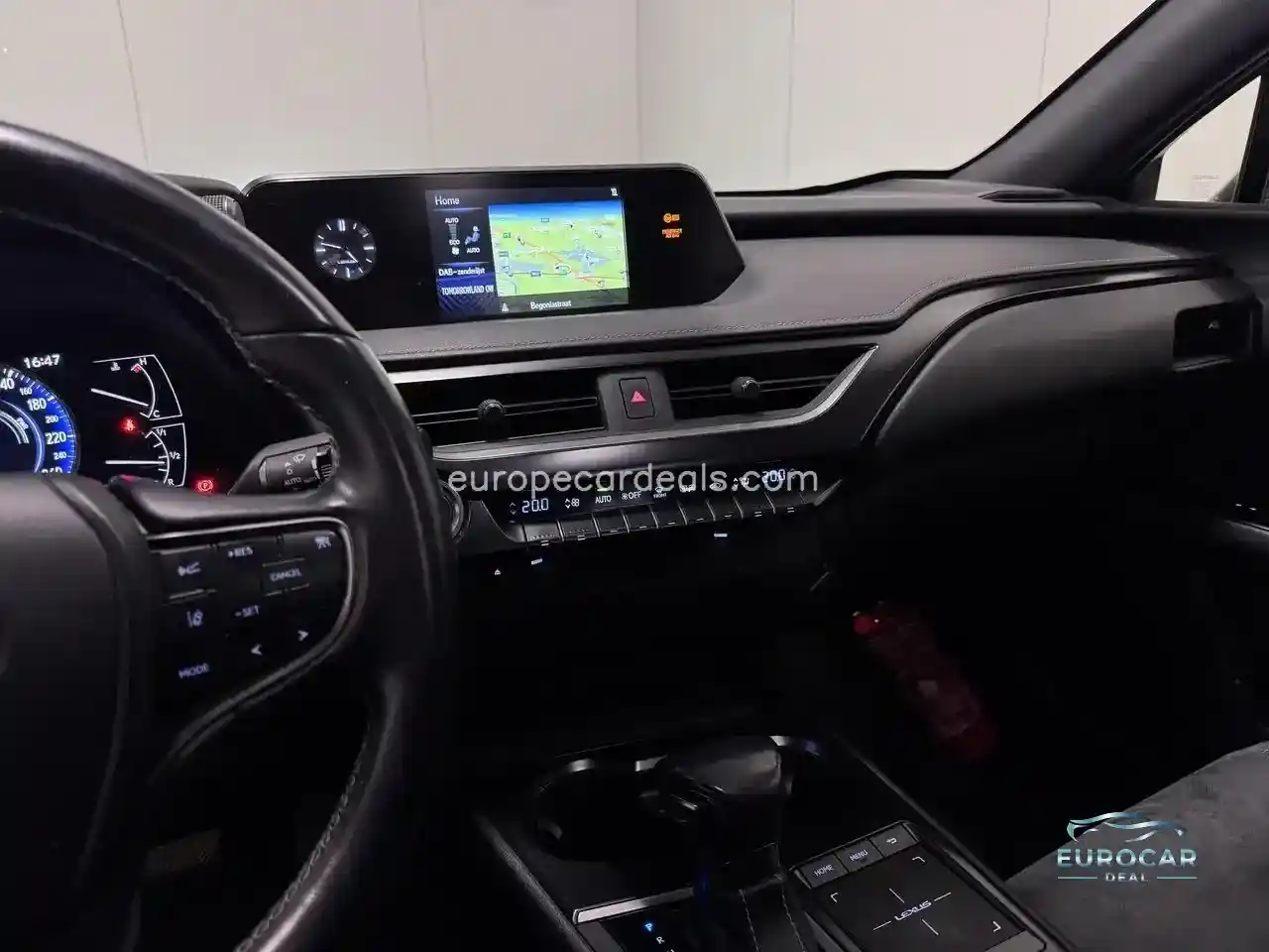 Lexus UX