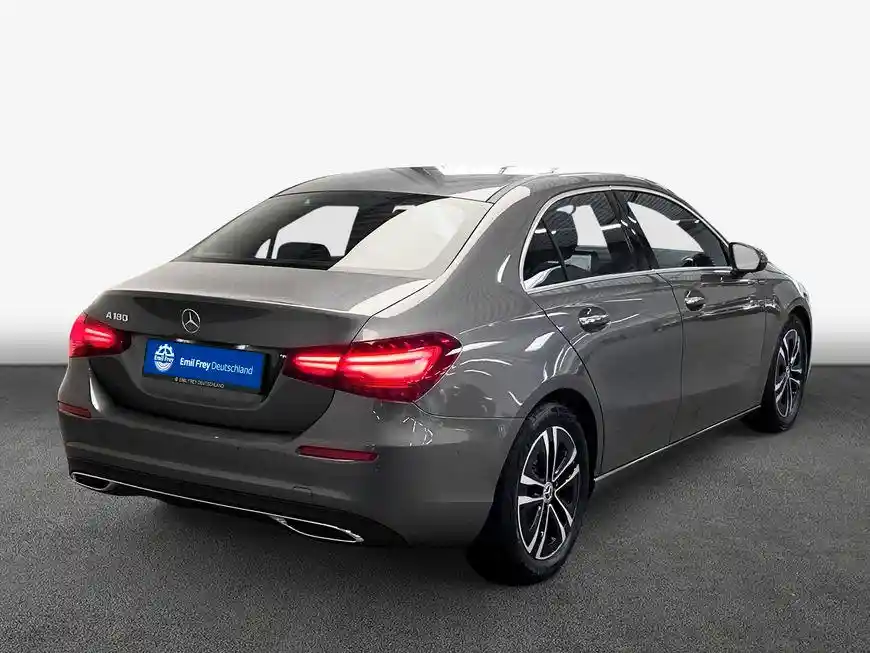 Mercedes-Benz A 180