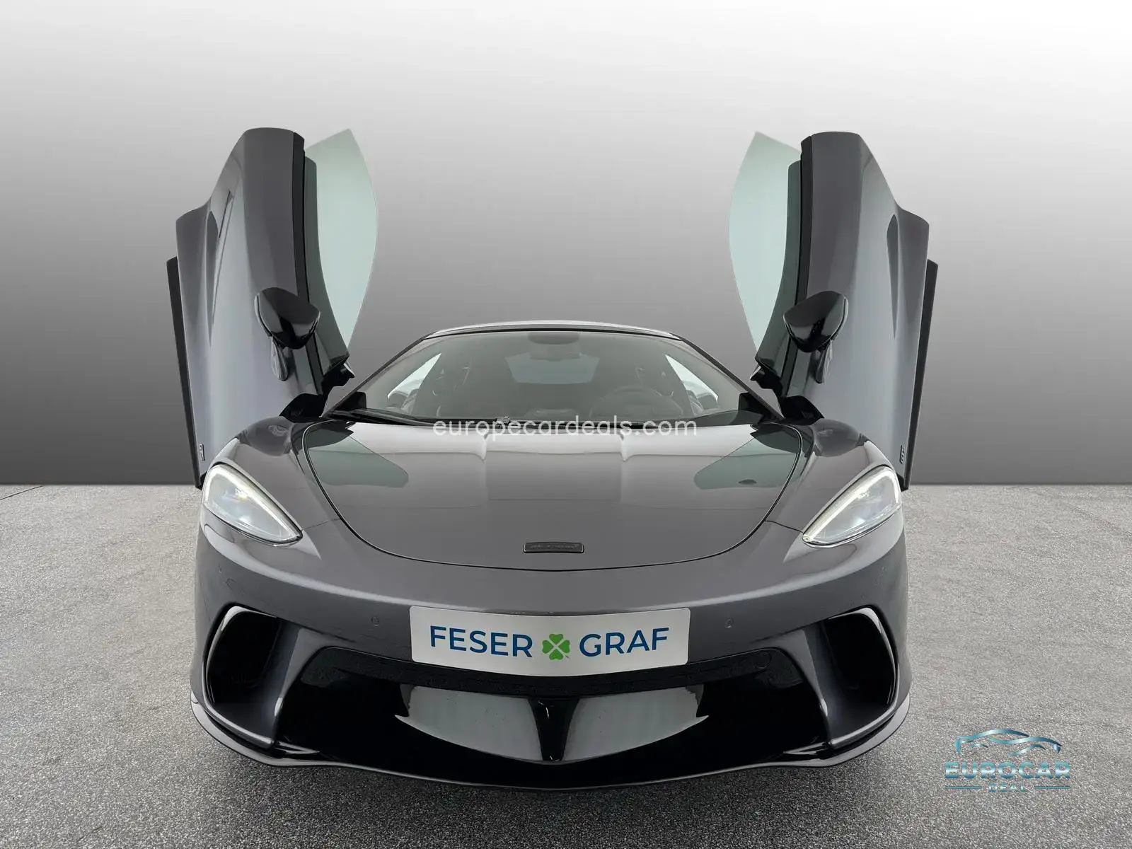 McLaren GT