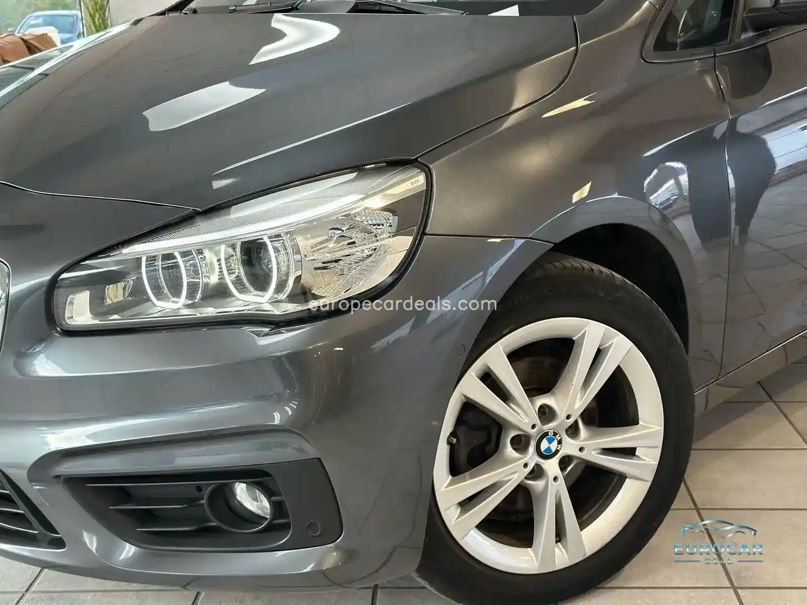 BMW 218
