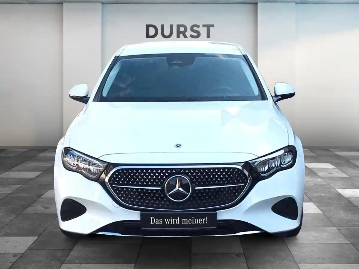 Mercedes-Benz E 200