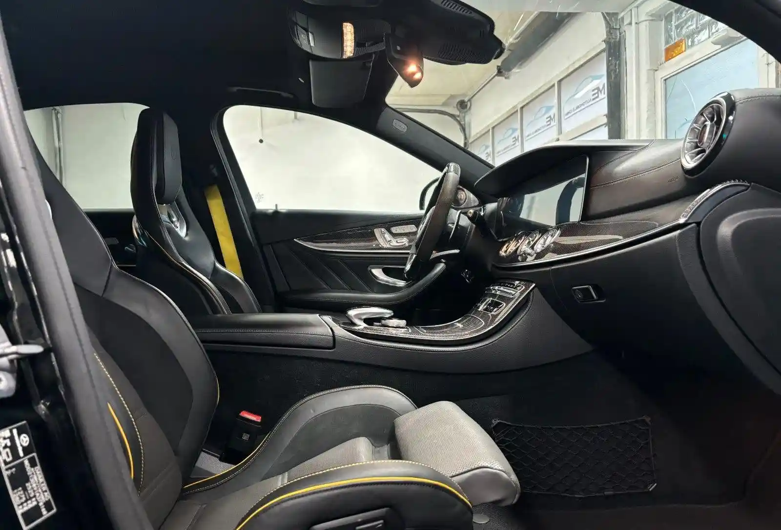 Mercedes-Benz E 63 AMG