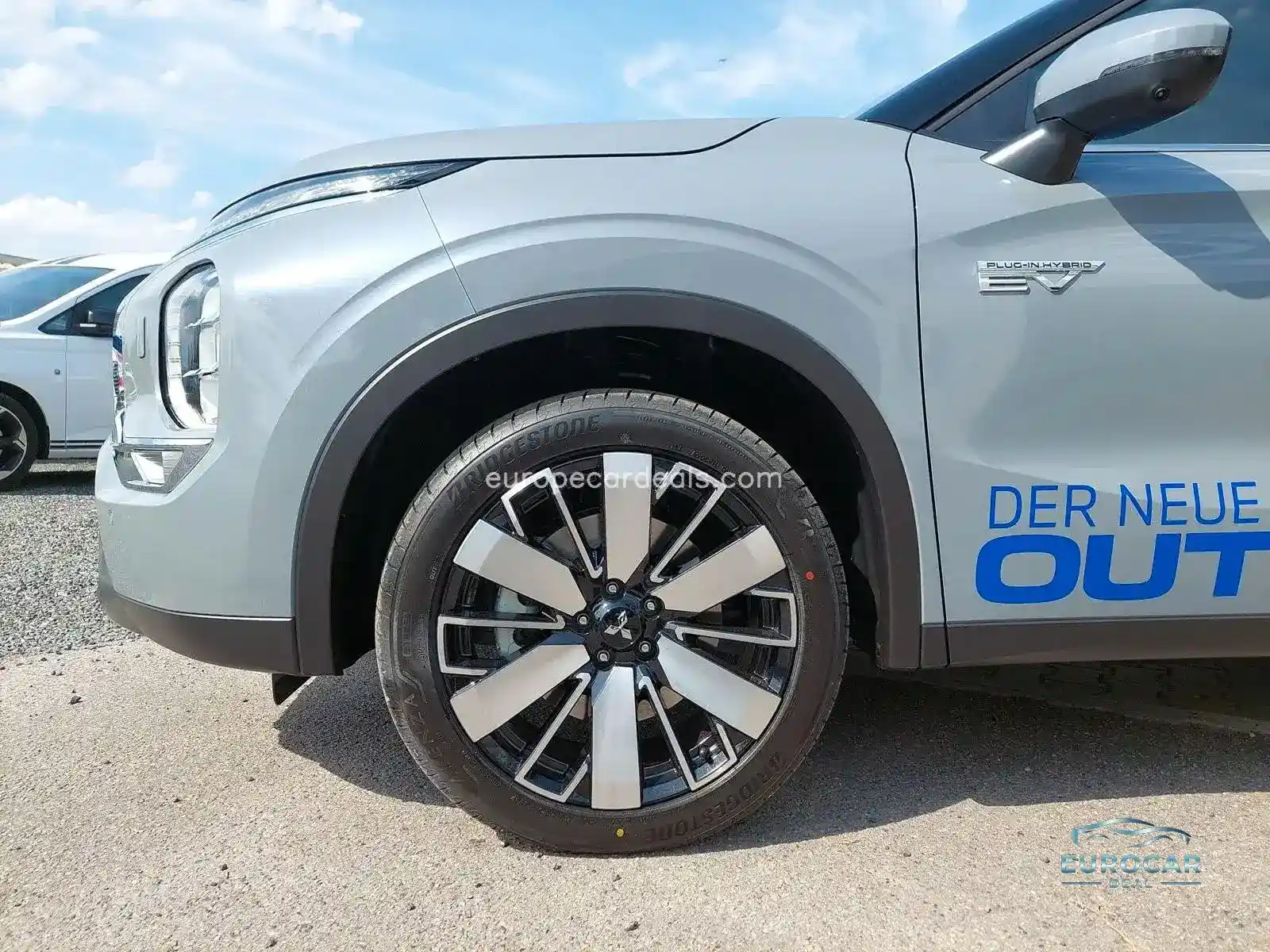 Mitsubishi Plug-in Hybrid Outlander