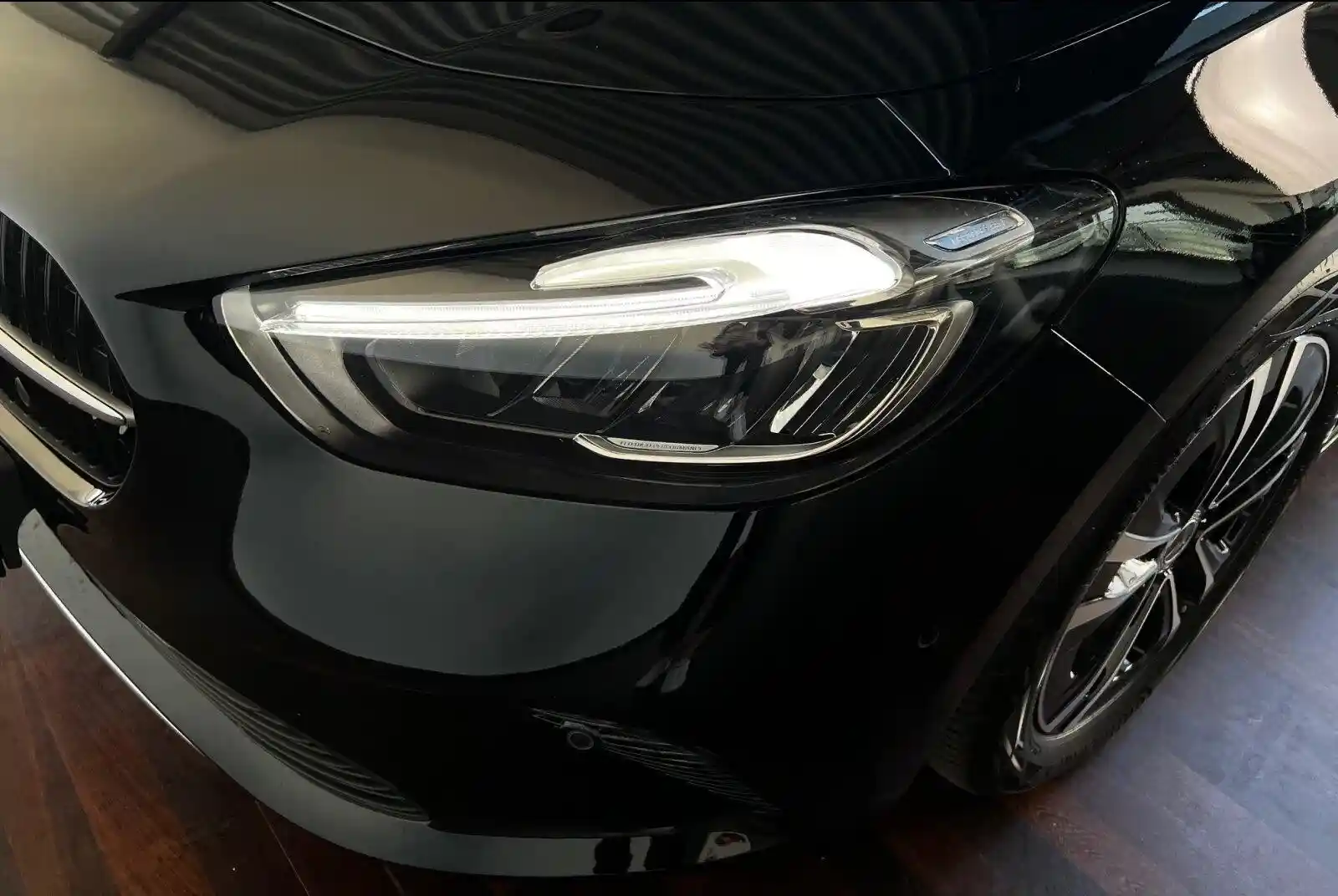 Mercedes-Benz B 200