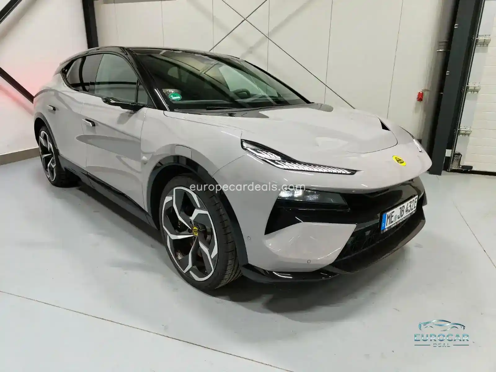 Lotus Eletre