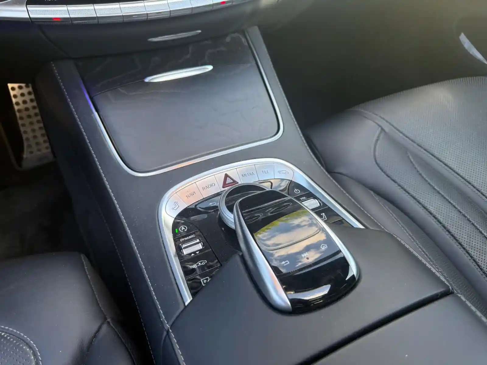 Mercedes-Benz S 400