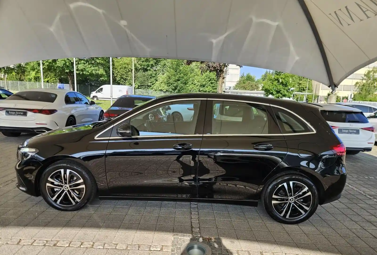 Mercedes-Benz B 200