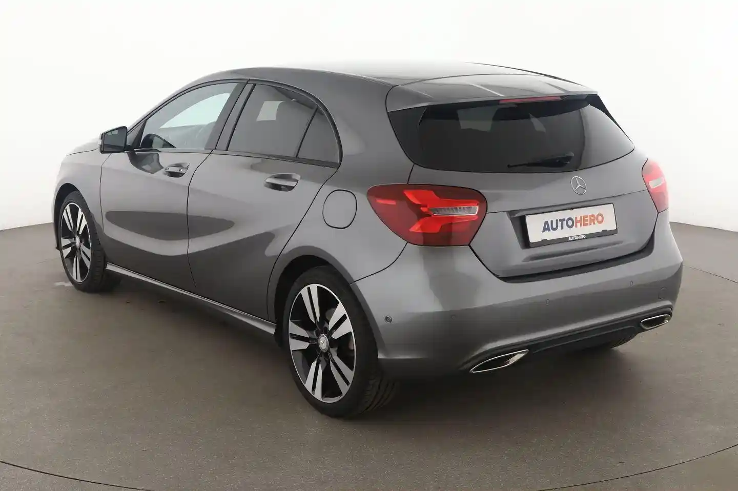 Mercedes-Benz A 180
