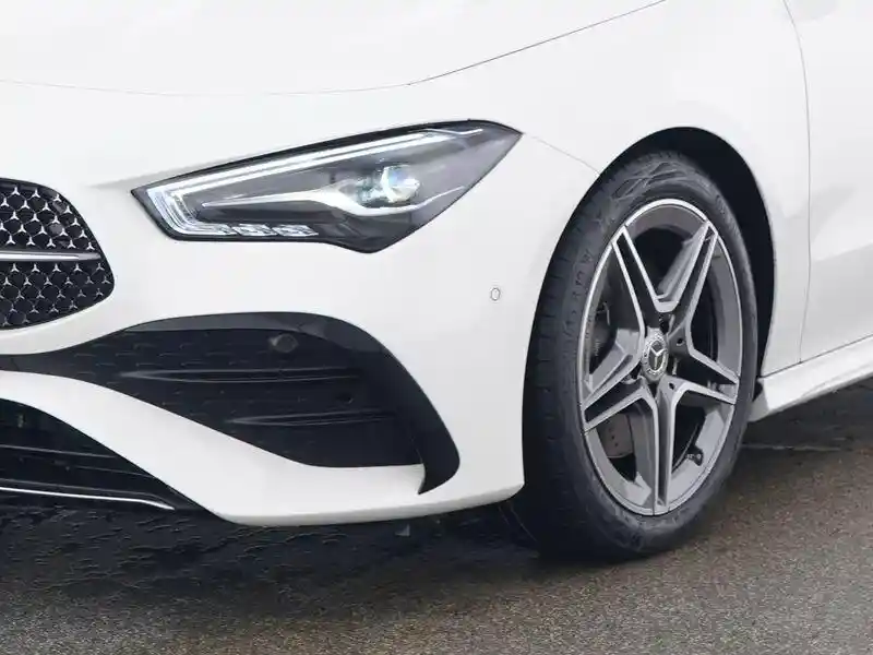 Mercedes-Benz CLA 200 Shooting Brake