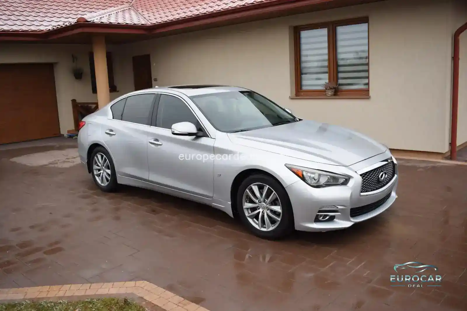 Infiniti Q50