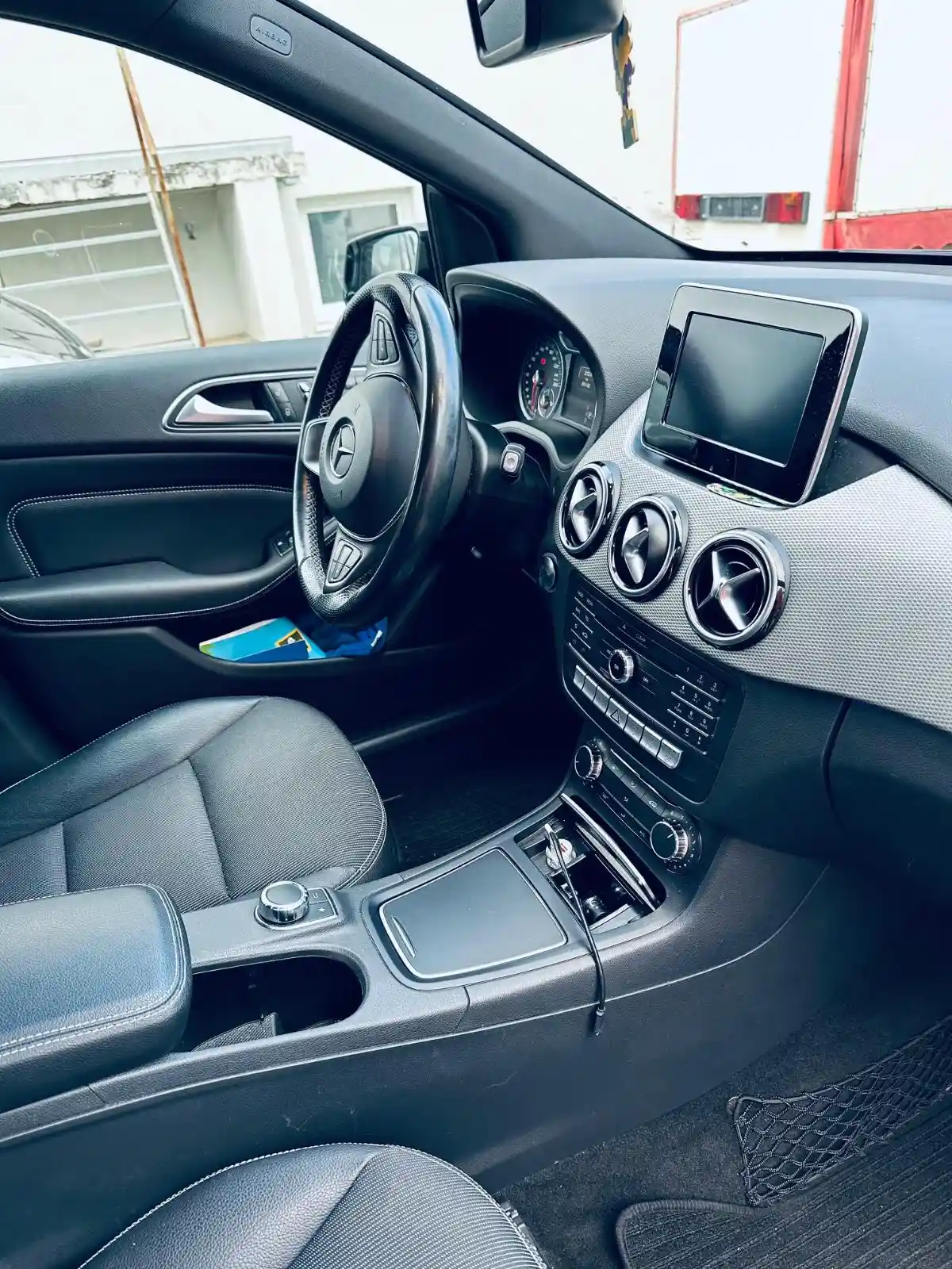 Mercedes-Benz B 250