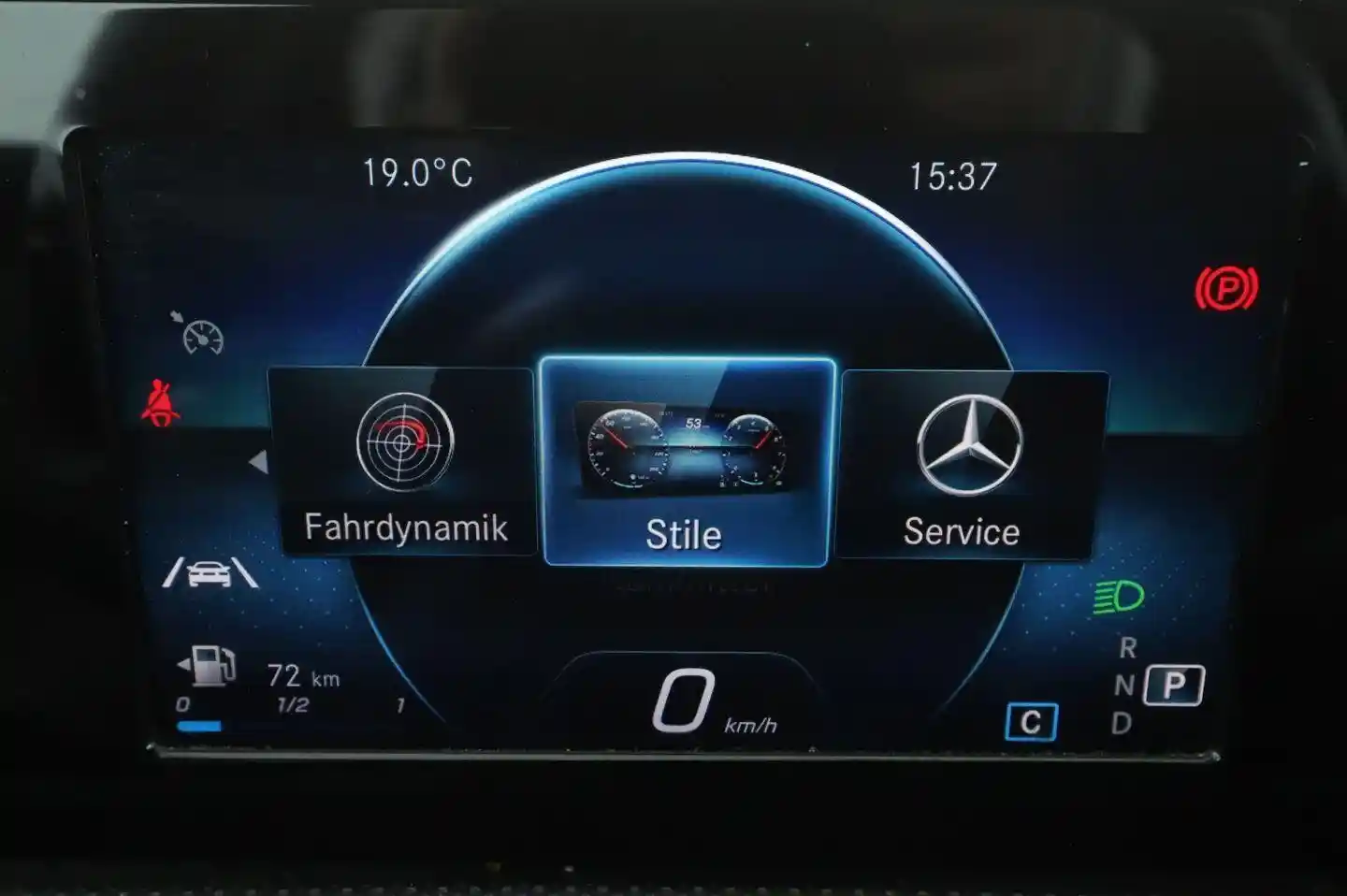 Mercedes-Benz A 200